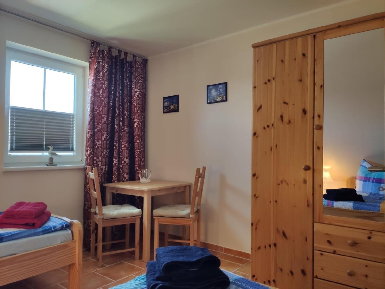Ferienwohnung Ostseezeit - In Ruhiger Lage Nienhagen  Exterior foto